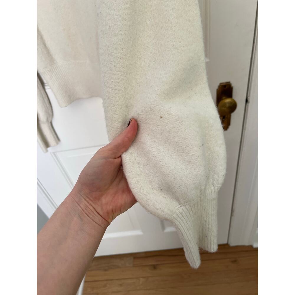 Aritzia Wilfred SoftSpoke Dear Wrap Sweater White Cashmere Blend Women's M FLAW - Picture 10 of 15